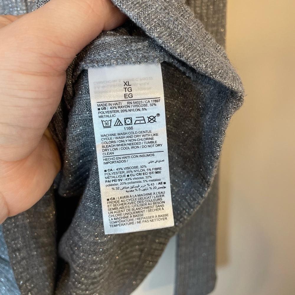 Old Navy | Women's Silver Gray Shimmer Round Neck Stretch Ribbed Long Sleeve Top - Picture 3 of 4